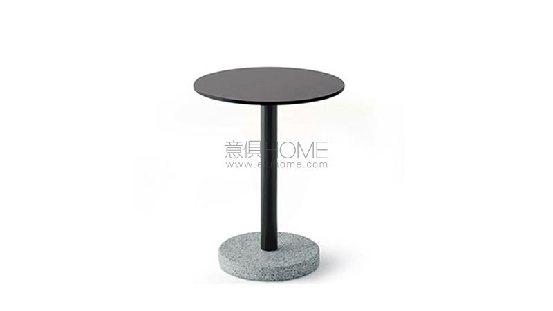BERNARDO 354 side table 角几