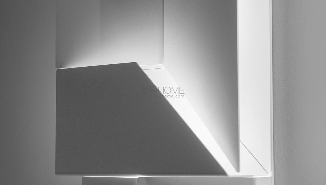 WALL SHADOWS LONG 壁灯