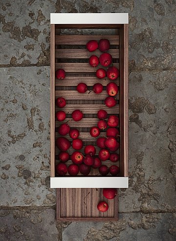 Storage and wooden containers 储存和木制容器