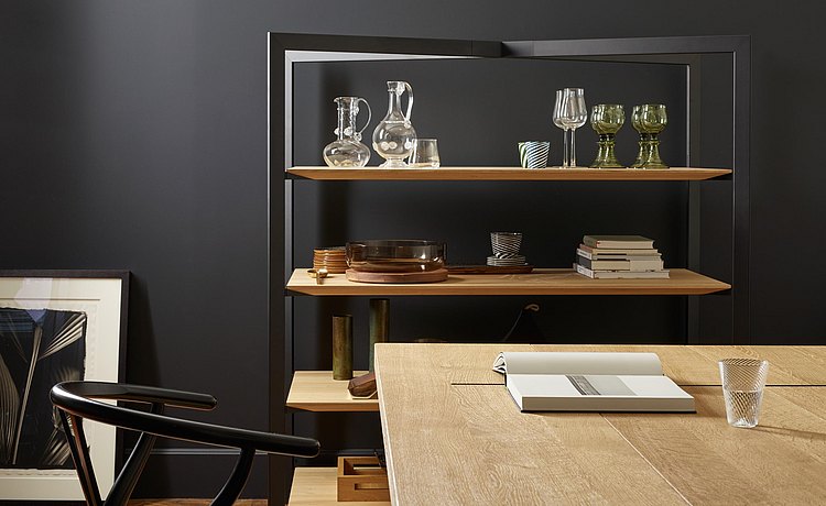 b Solitaire shelf unit厨房架子