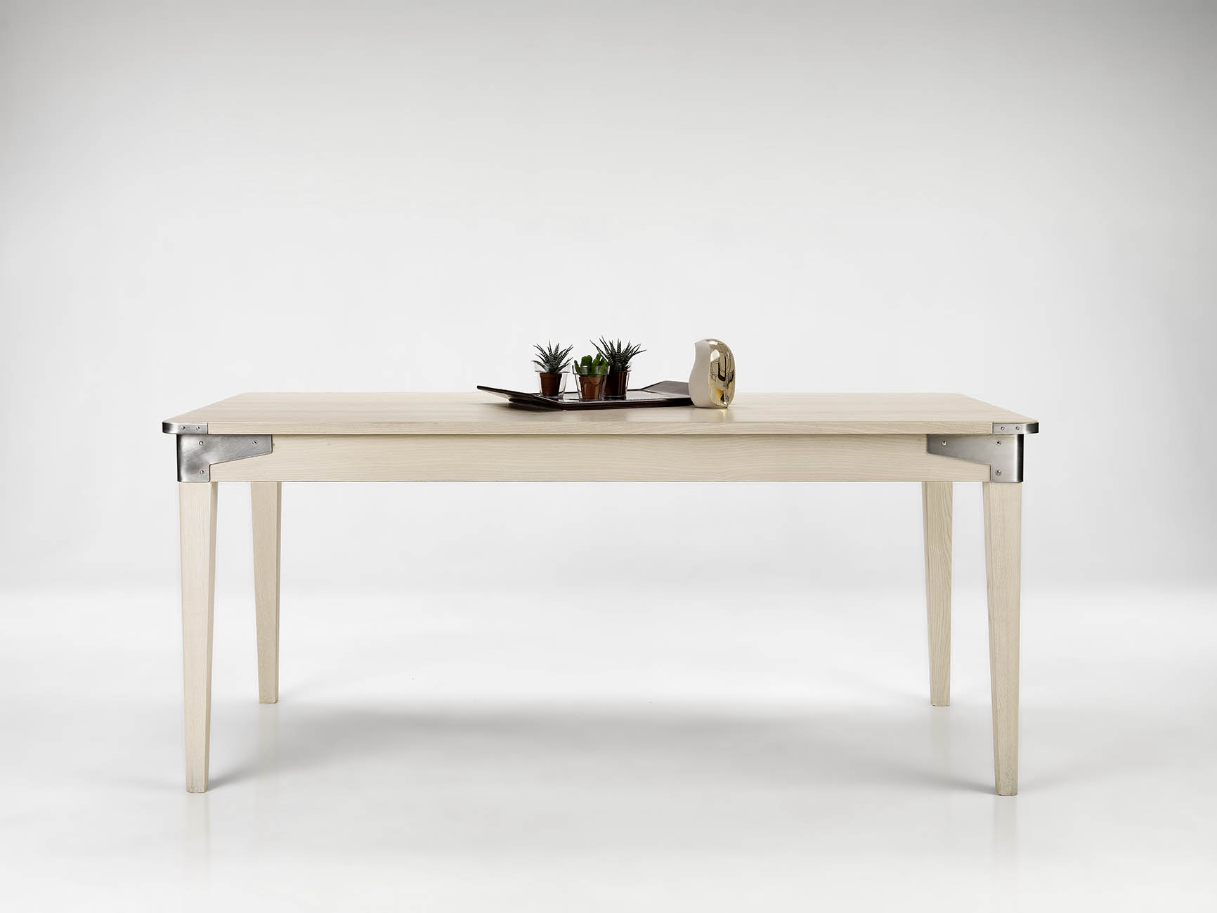 Industrial Table餐桌