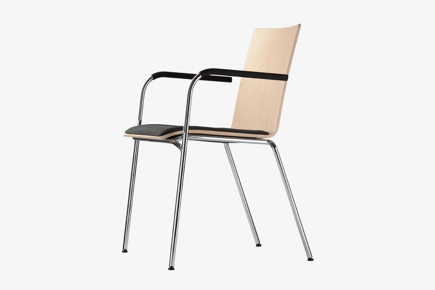 S 162 SPF CHAIR 休闲椅