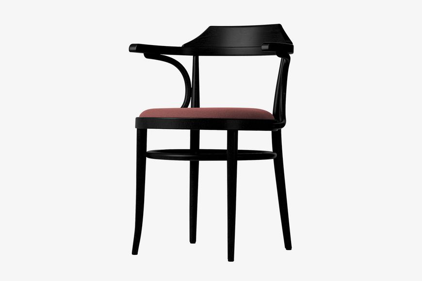 233 P BENTWOOD ARMCHAIR 餐椅